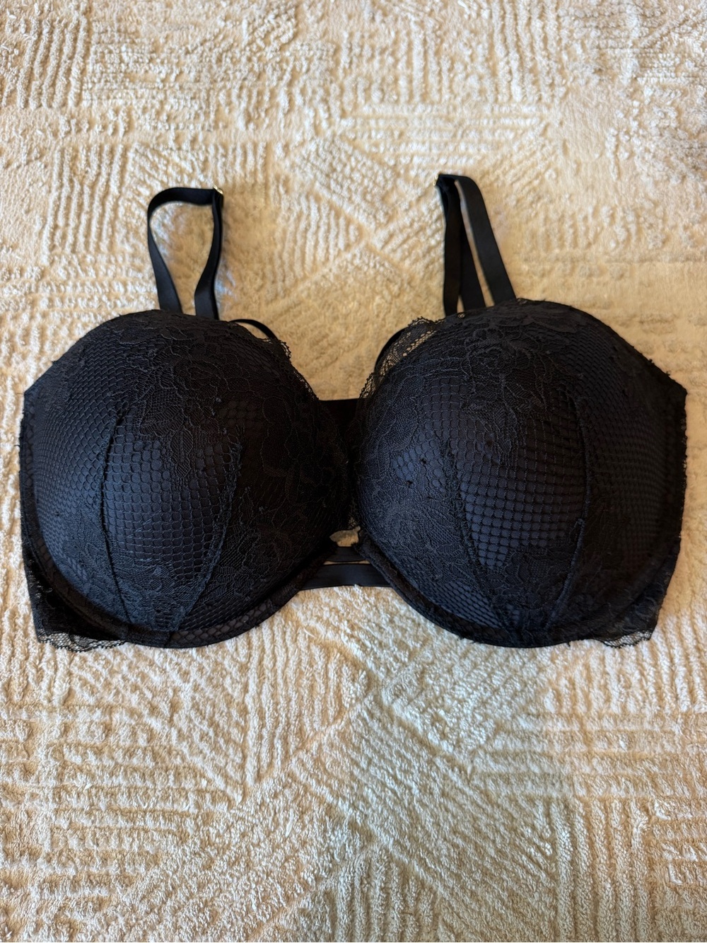 Victoria’s Secret Very Sexy Black Lace Push-Up Bra 36DDD
